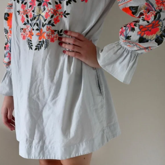 FREE PEOPLE Elegant Embroidered Floral DRESS Size S - Picture 1 of 8